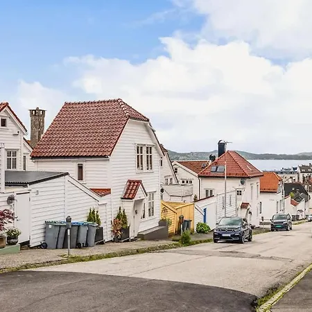 Feriehus Dinbnb I Skansen Funhouse! Gym, Outdoor-area & Location!